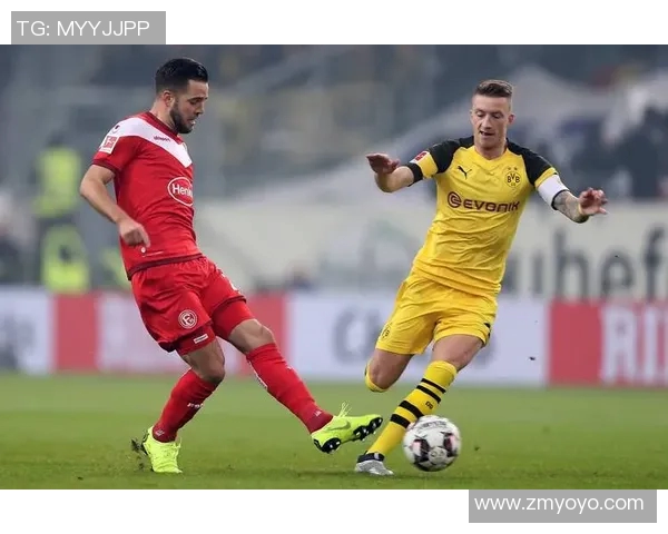 多特蒙德与雷恩友谊赛精彩对决展现球队实力与战术魅力 多特蒙德与雷恩友谊赛精彩对决展现球队实力与战术魅力